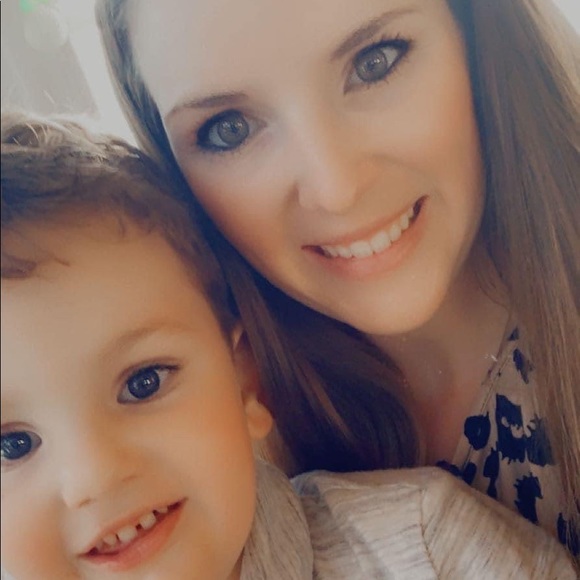 Meet your Posher, Amber - Picture 5 of 6